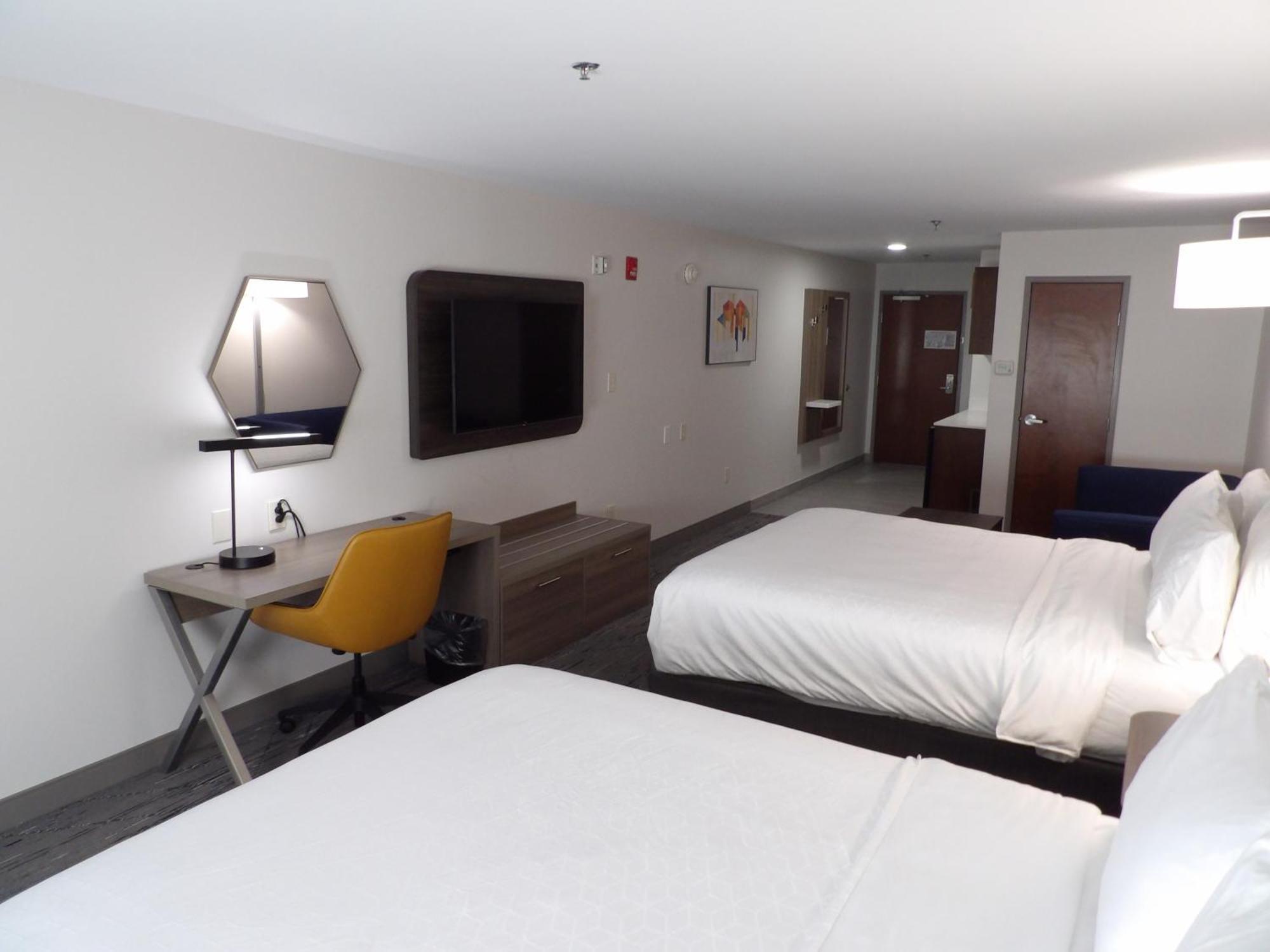 Holiday Inn Express & Suites - Huntsville Airport By Ihg Madison Exterior photo